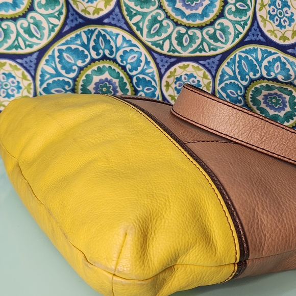 Fossil Tan and Yellow Leather Shoulder Bag - Picture 7 of 13